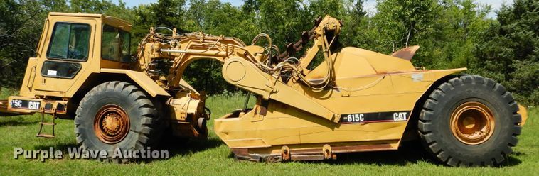 image for item DS6260 1995 Caterpillar 615C Series II  elevating scraper