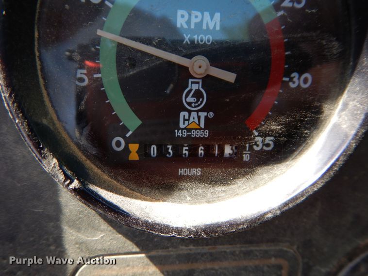 image for item DS6260 1995 Caterpillar 615C Series II  elevating scraper