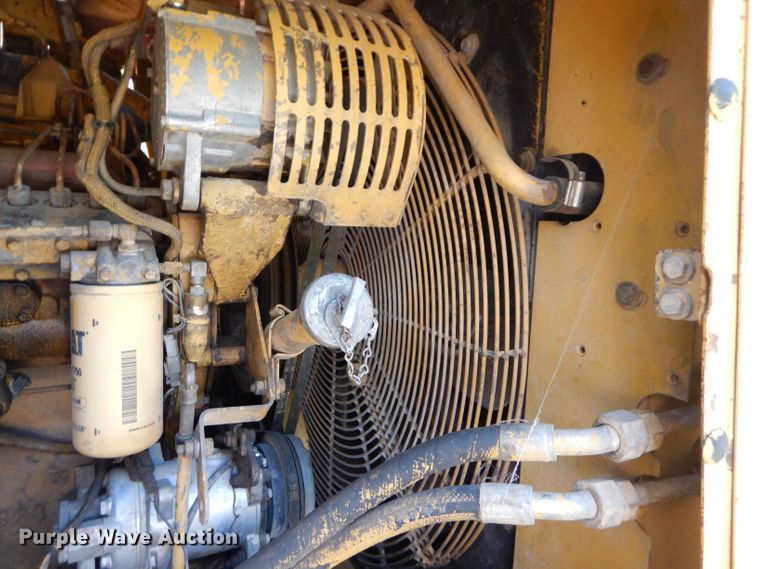 image for item DS6260 1995 Caterpillar 615C Series II  elevating scraper