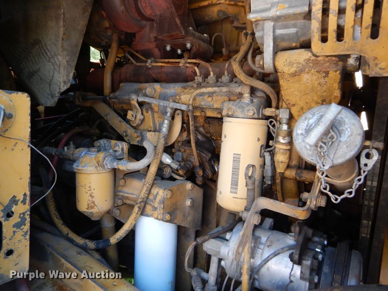 image for item DS6260 1995 Caterpillar 615C Series II  elevating scraper