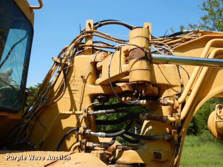 image for item DS6260 1995 Caterpillar 615C Series II  elevating scraper