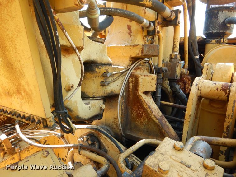 image for item DS6260 1995 Caterpillar 615C Series II  elevating scraper