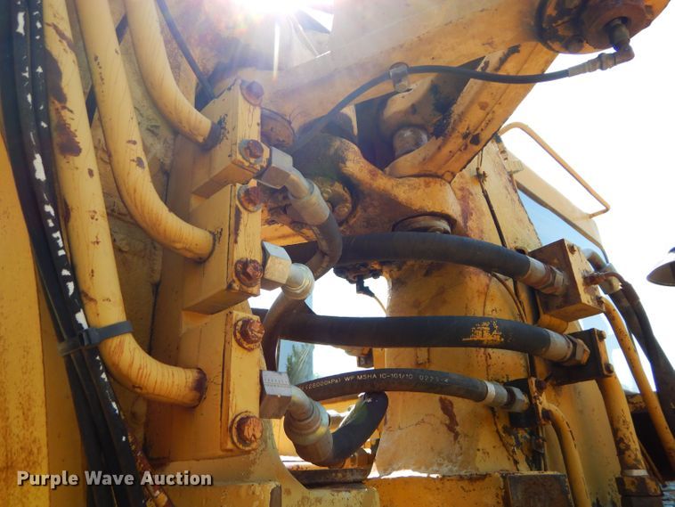 image for item DS6260 1995 Caterpillar 615C Series II  elevating scraper