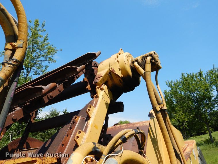 image for item DS6260 1995 Caterpillar 615C Series II  elevating scraper