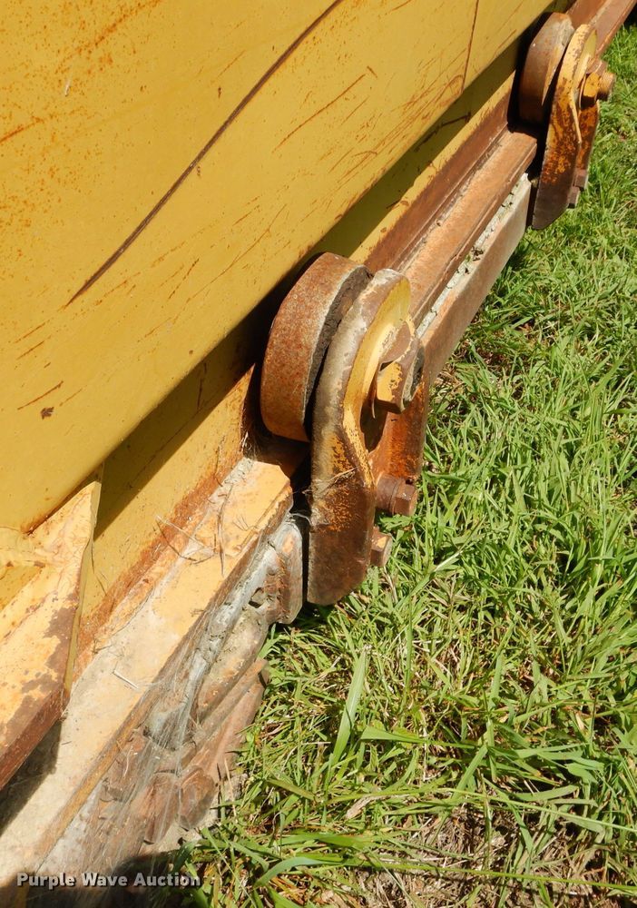 image for item DS6260 1995 Caterpillar 615C Series II  elevating scraper