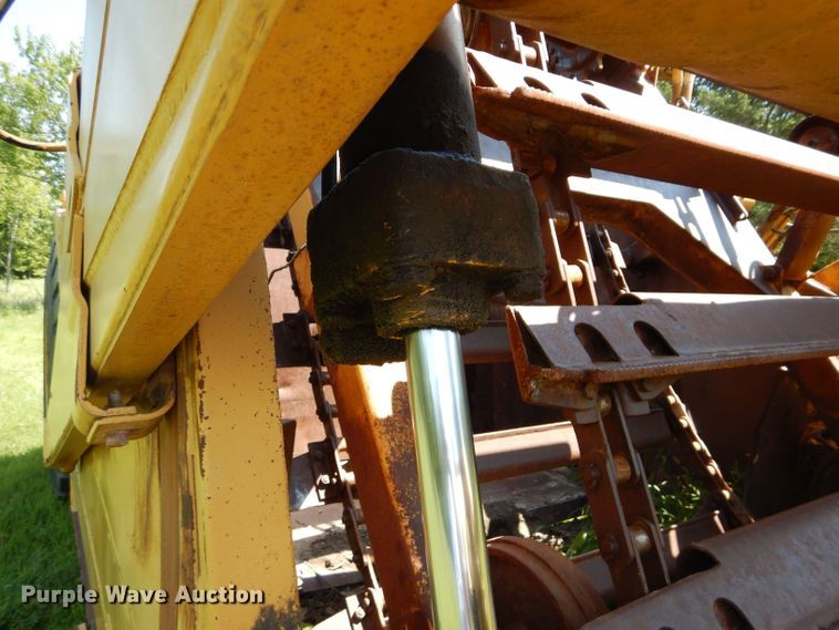 image for item DS6260 1995 Caterpillar 615C Series II  elevating scraper