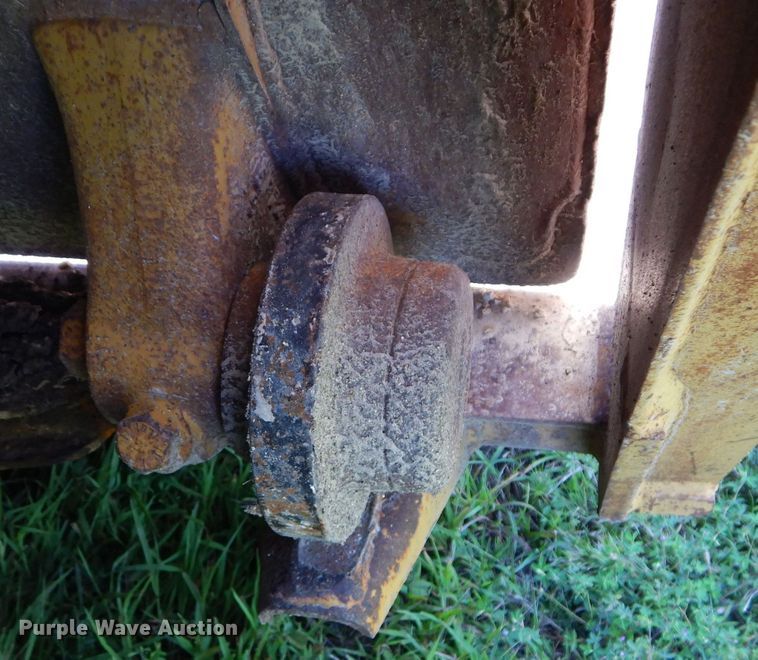 image for item DS6260 1995 Caterpillar 615C Series II  elevating scraper