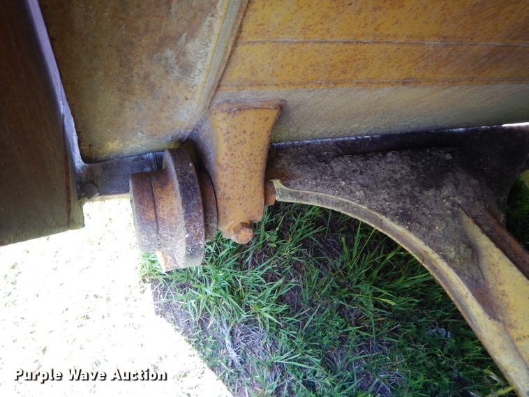 image for item DS6260 1995 Caterpillar 615C Series II  elevating scraper