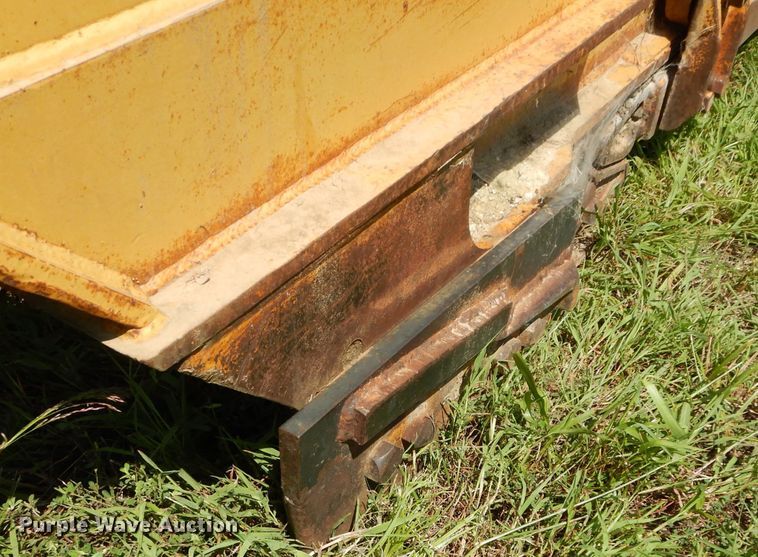 image for item DS6260 1995 Caterpillar 615C Series II  elevating scraper