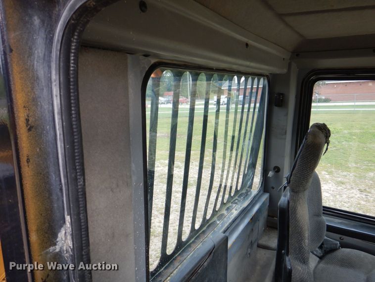 image for item DS8195 2000 Caterpillar D250E II  haul truck