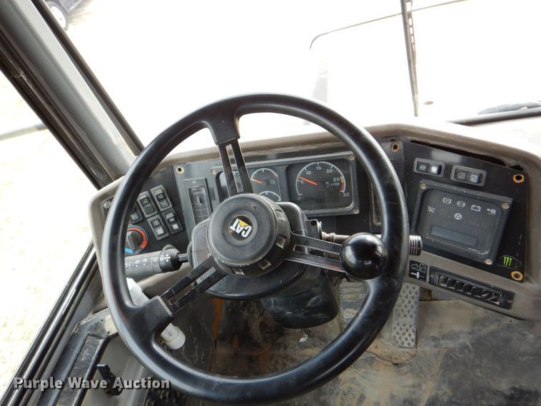 image for item DS8195 2000 Caterpillar D250E II  haul truck