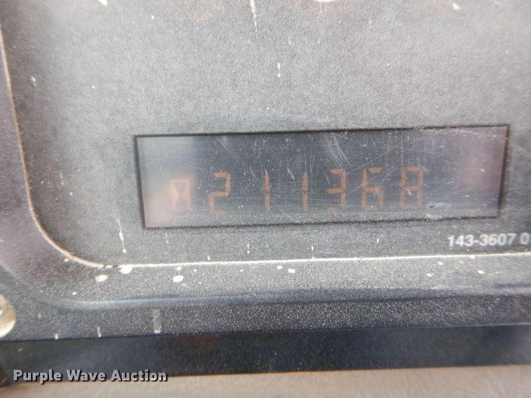 image for item DS8195 2000 Caterpillar D250E II  haul truck