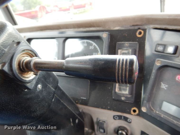 image for item DS8195 2000 Caterpillar D250E II  haul truck