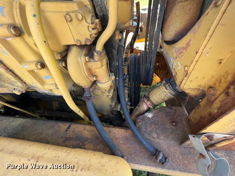 image for item IA9012 Allis-Chalmers  rigid frame motor grader