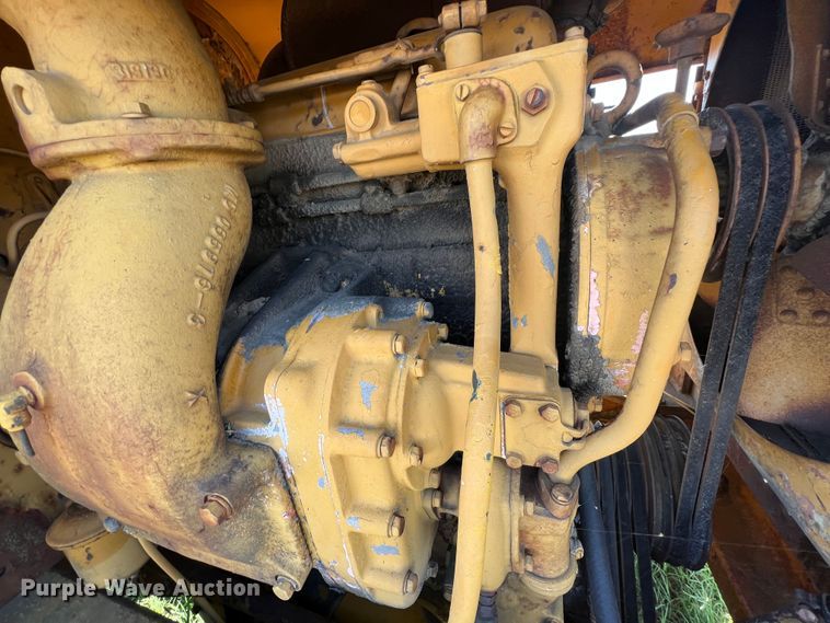 image for item IA9012 Allis-Chalmers  rigid frame motor grader