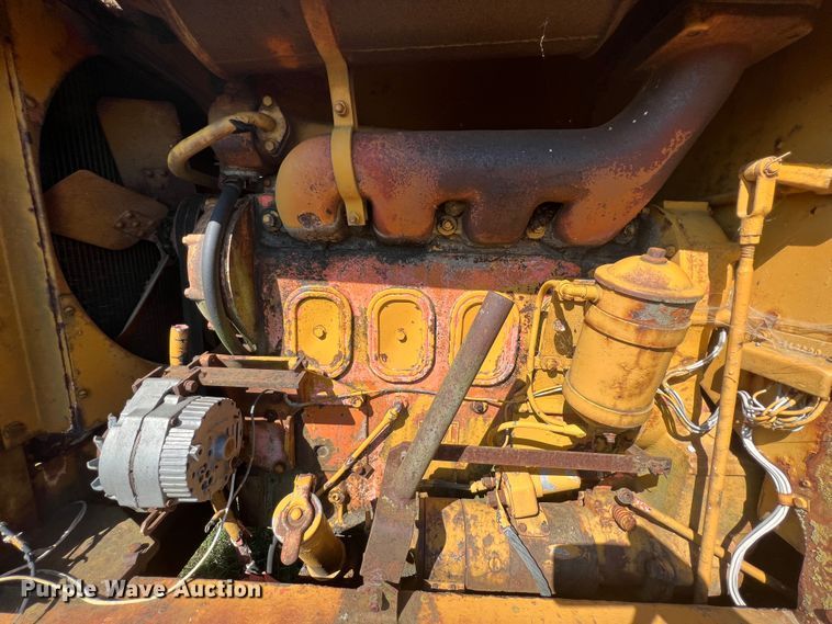 image for item IA9012 Allis-Chalmers  rigid frame motor grader