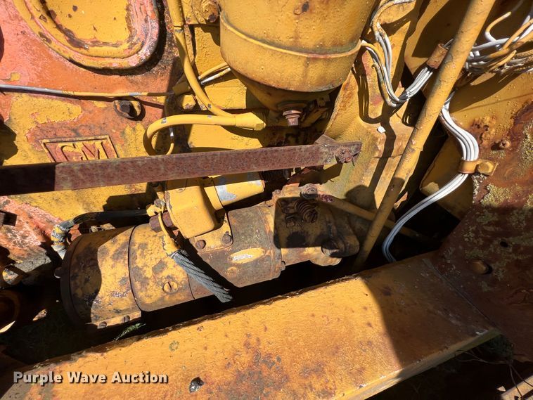 image for item IA9012 Allis-Chalmers  rigid frame motor grader