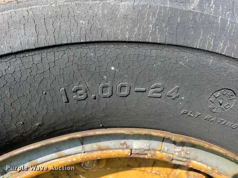 image for item IA9012 Allis-Chalmers  rigid frame motor grader