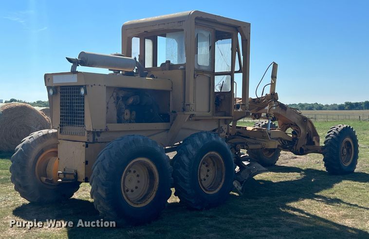 image for item IA9016 Clark 364  rigid frame motor grader