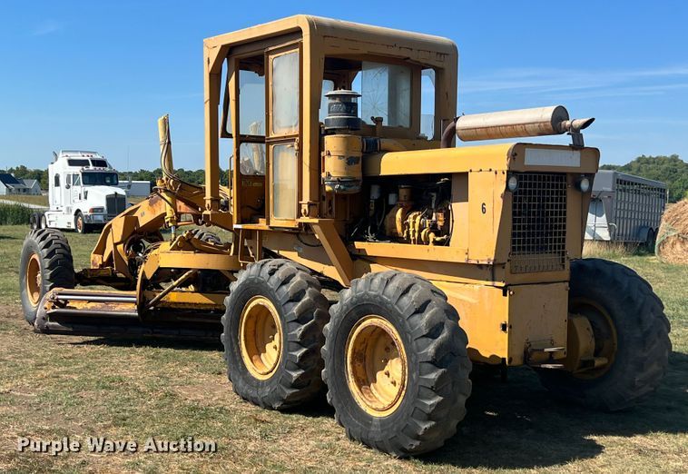 image for item IA9016 Clark 364  rigid frame motor grader