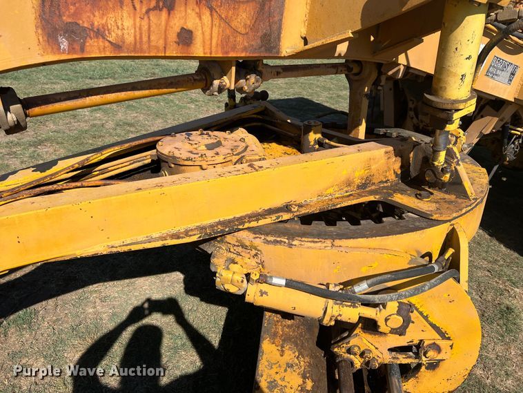 image for item IA9016 Clark 364  rigid frame motor grader