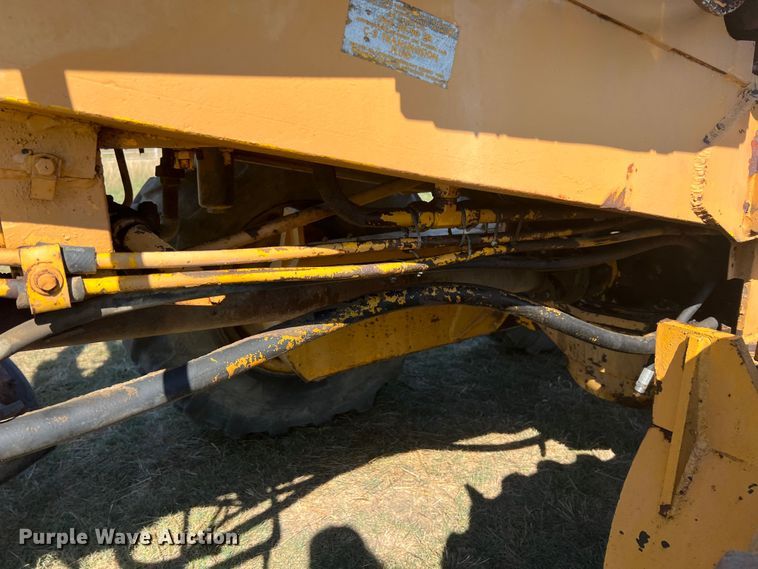 image for item IA9016 Clark 364  rigid frame motor grader