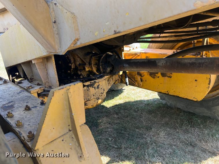 image for item IA9016 Clark 364  rigid frame motor grader