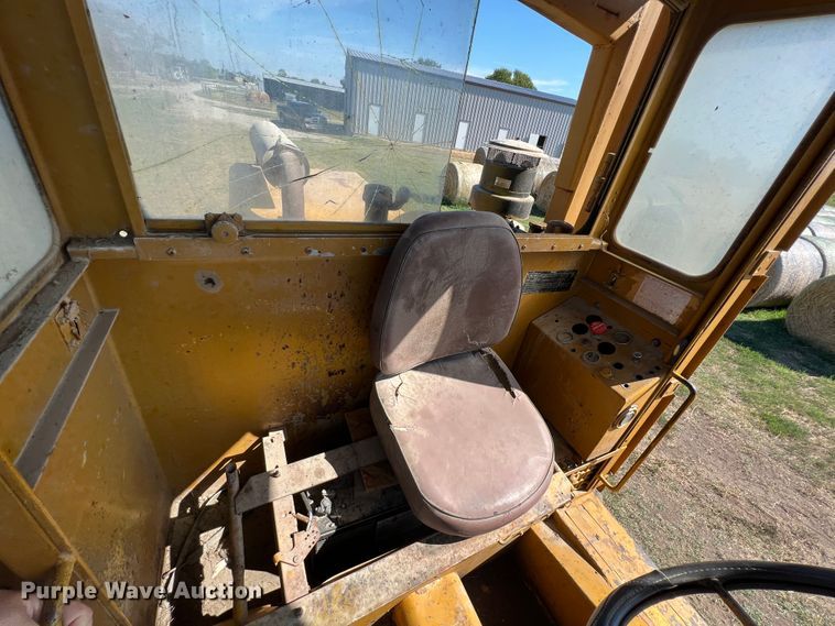 image for item IA9016 Clark 364  rigid frame motor grader