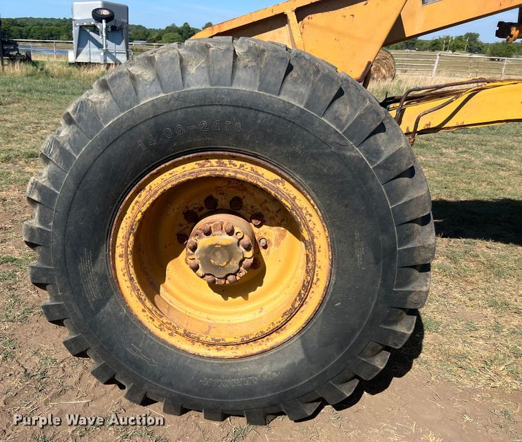 image for item IA9016 Clark 364  rigid frame motor grader