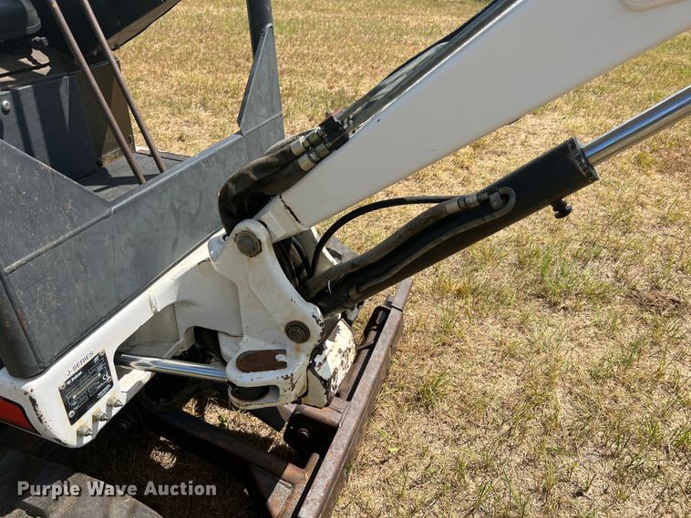 image for item IA9022 2007 Bobcat 323  mini excavator