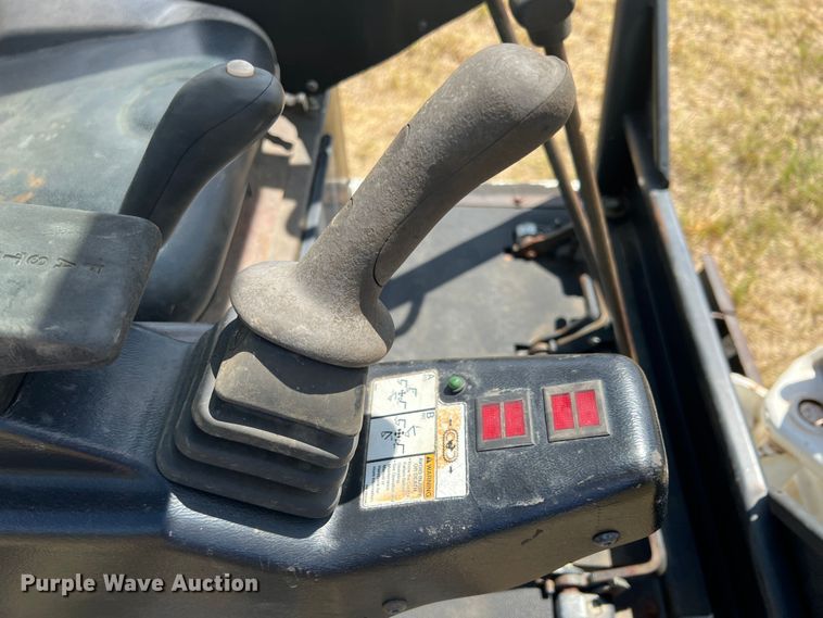 image for item IA9022 2007 Bobcat 323  mini excavator