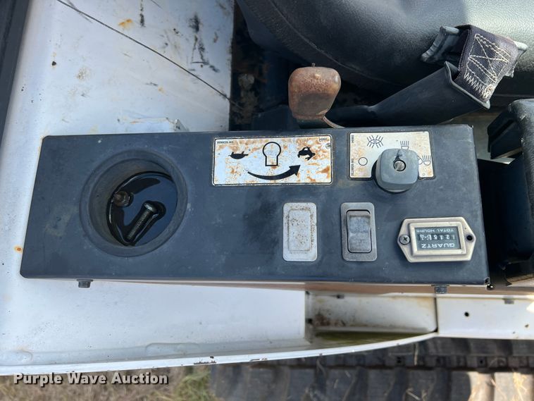 image for item IA9022 2007 Bobcat 323  mini excavator