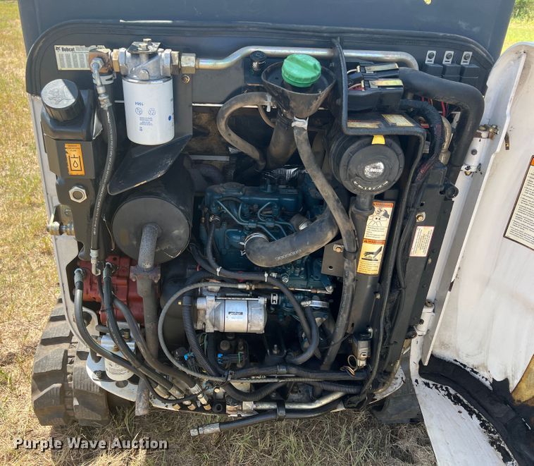 image for item IA9022 2007 Bobcat 323  mini excavator