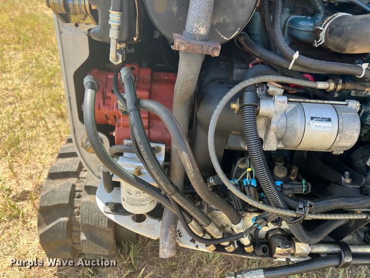 image for item IA9022 2007 Bobcat 323  mini excavator
