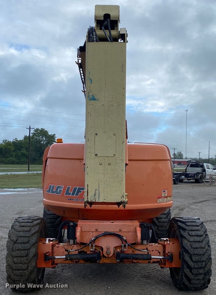 image for item JA9047 2008 JLG 600AJ  boom lift