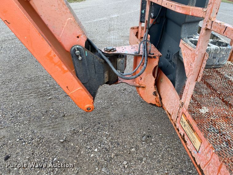 image for item JA9047 2008 JLG 600AJ  boom lift