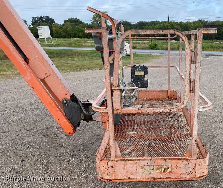image for item JA9047 2008 JLG 600AJ  boom lift