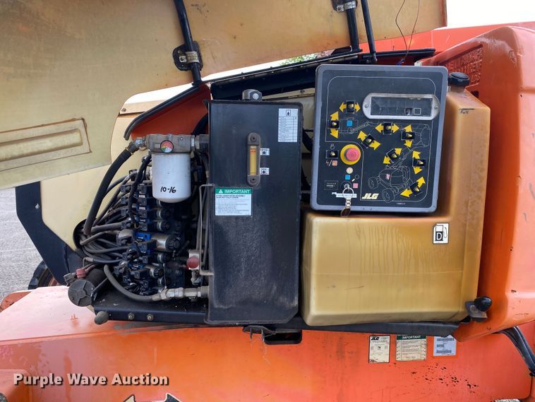 image for item JA9047 2008 JLG 600AJ  boom lift