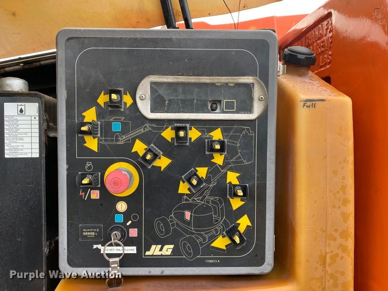 image for item JA9047 2008 JLG 600AJ  boom lift