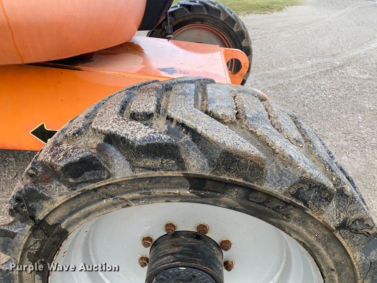 image for item JA9047 2008 JLG 600AJ  boom lift