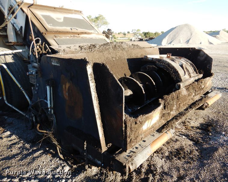 image for item JA9781 2003 Roadtec SB2500C  shuttle buggy material transfer vehicle