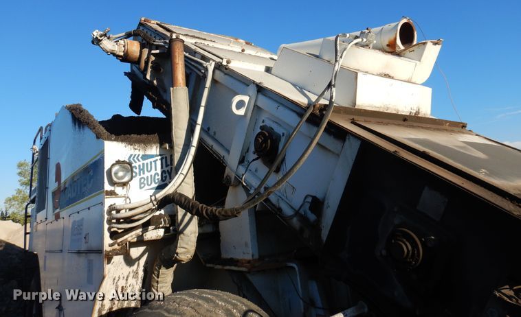 image for item JA9781 2003 Roadtec SB2500C  shuttle buggy material transfer vehicle