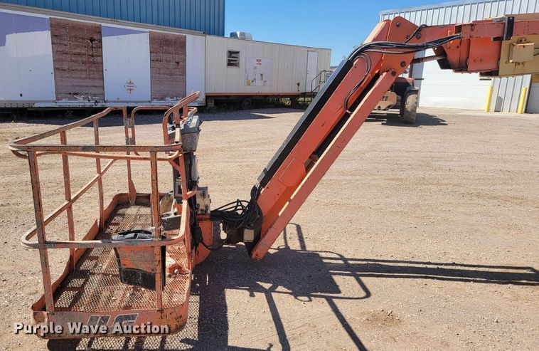 image for item JC9609 2005 JLG 860SJ  boom lift
