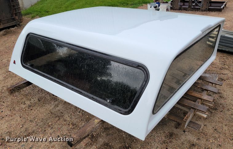 image for item JC9619 Leer  pickup bed topper