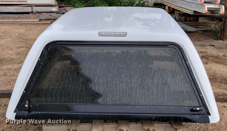 image for item JC9619 Leer  pickup bed topper