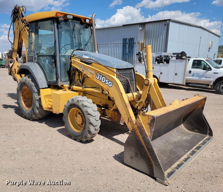 image for item JC9635 2002 John Deere 310SG  backhoe