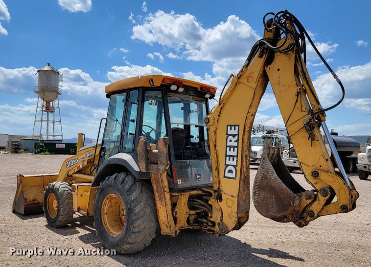 image for item JC9635 2002 John Deere 310SG  backhoe