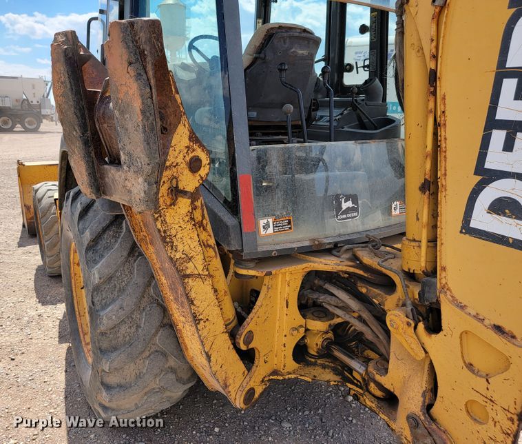 image for item JC9635 2002 John Deere 310SG  backhoe