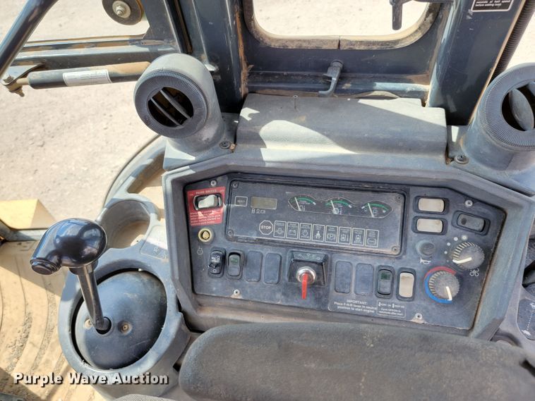 image for item JC9635 2002 John Deere 310SG  backhoe