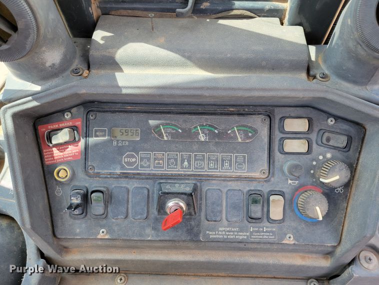 image for item JC9635 2002 John Deere 310SG  backhoe